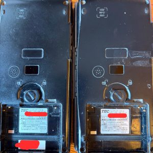 TEC「HTL-200」ハンディターミナル2台のロアカバー修理